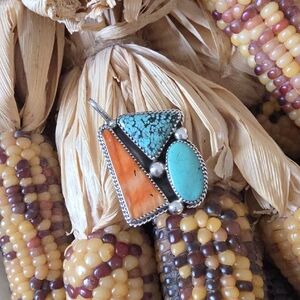Beautiful NWOT Native American Navajo Spiny Oyster & Turquoise Pendant 🧡🎁🩵